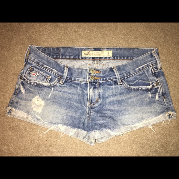Hollister Low Rise Jean Shorts - Picture 2 of 5